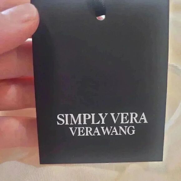 Vera Wang Women's Coconut White Rayon/Polyester Elastic Waist Shorts NEW NWT sz - Picture 5 of 6